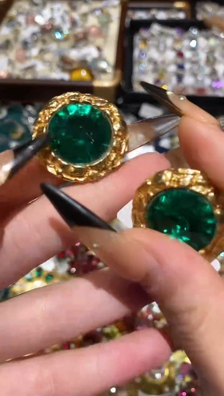 纯铜合金琉璃楚楚中古珠宝甄选不退换