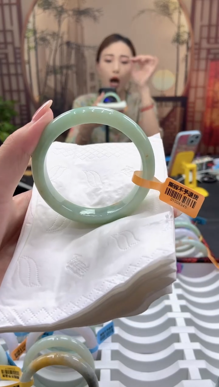 翡翠手镯未镶嵌000020097