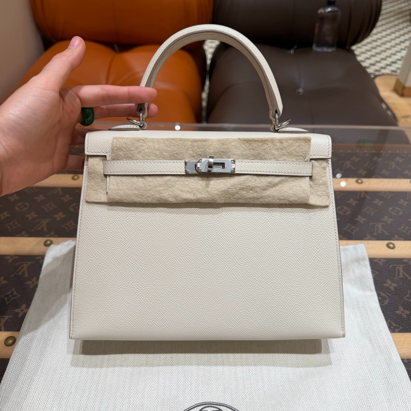 未使用 Hermes/爱马仕 Kelly25 奶昔白银扣 外缝 E皮 K刻