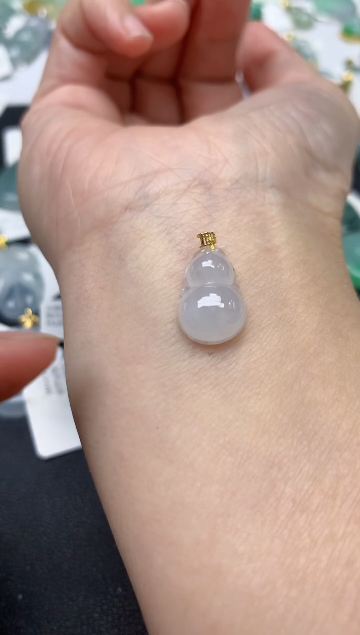 颈饰18K金镶嵌翡翠天然缅甸A货翡翠