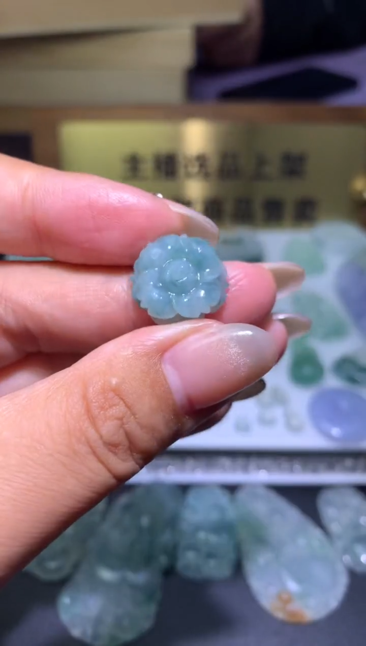 【闪购商品】定制翡翠未镶嵌毛货