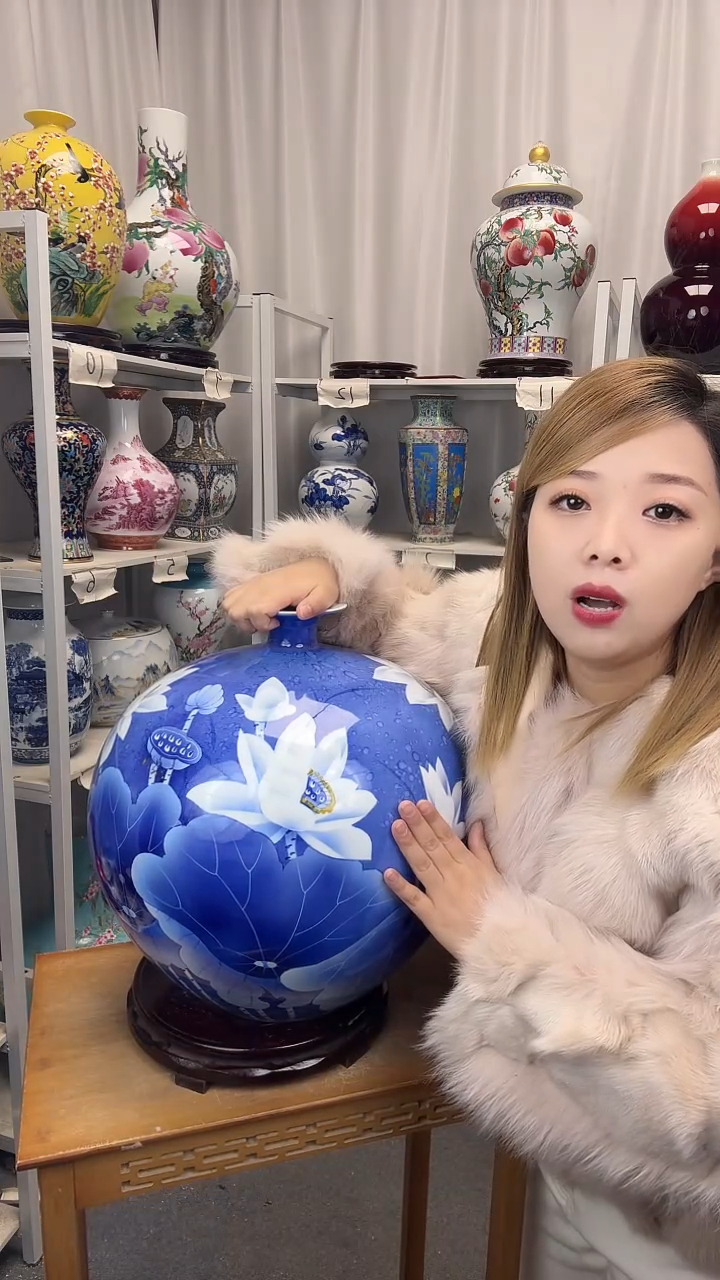 摆件陶瓷景德镇王建锋手绘荷花石榴带证书送底座