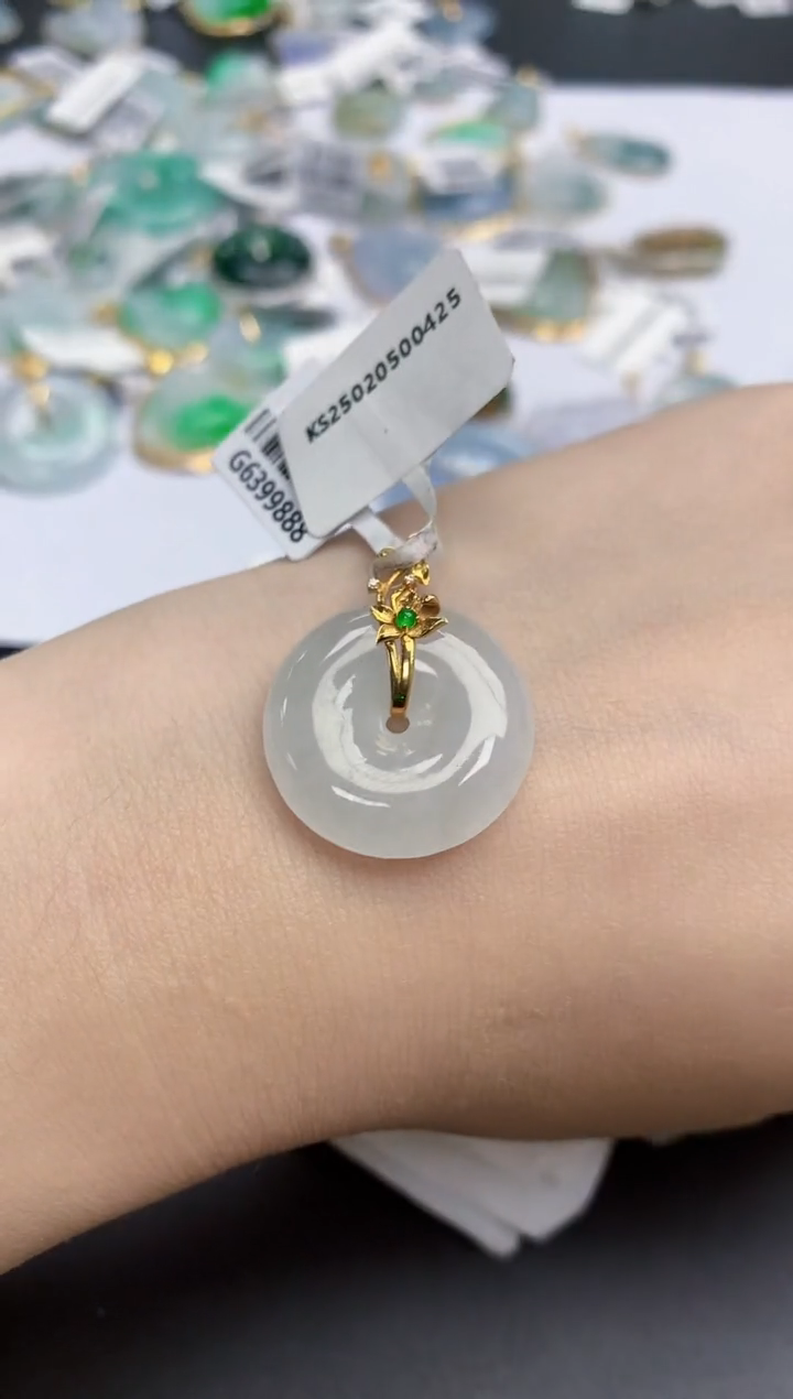 【闪购商品】翡翠颈饰18K金镶嵌天然缅甸翡翠A货