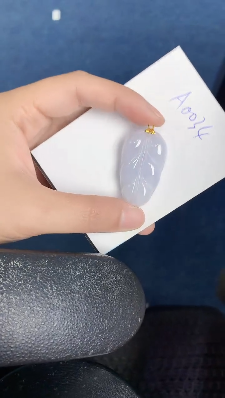 【闪购商品】翡翠颈饰18K金镶嵌00000000000