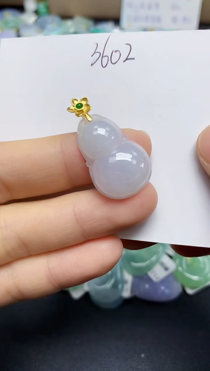 翡翠未镶嵌颈饰天然缅甸翡翠A货