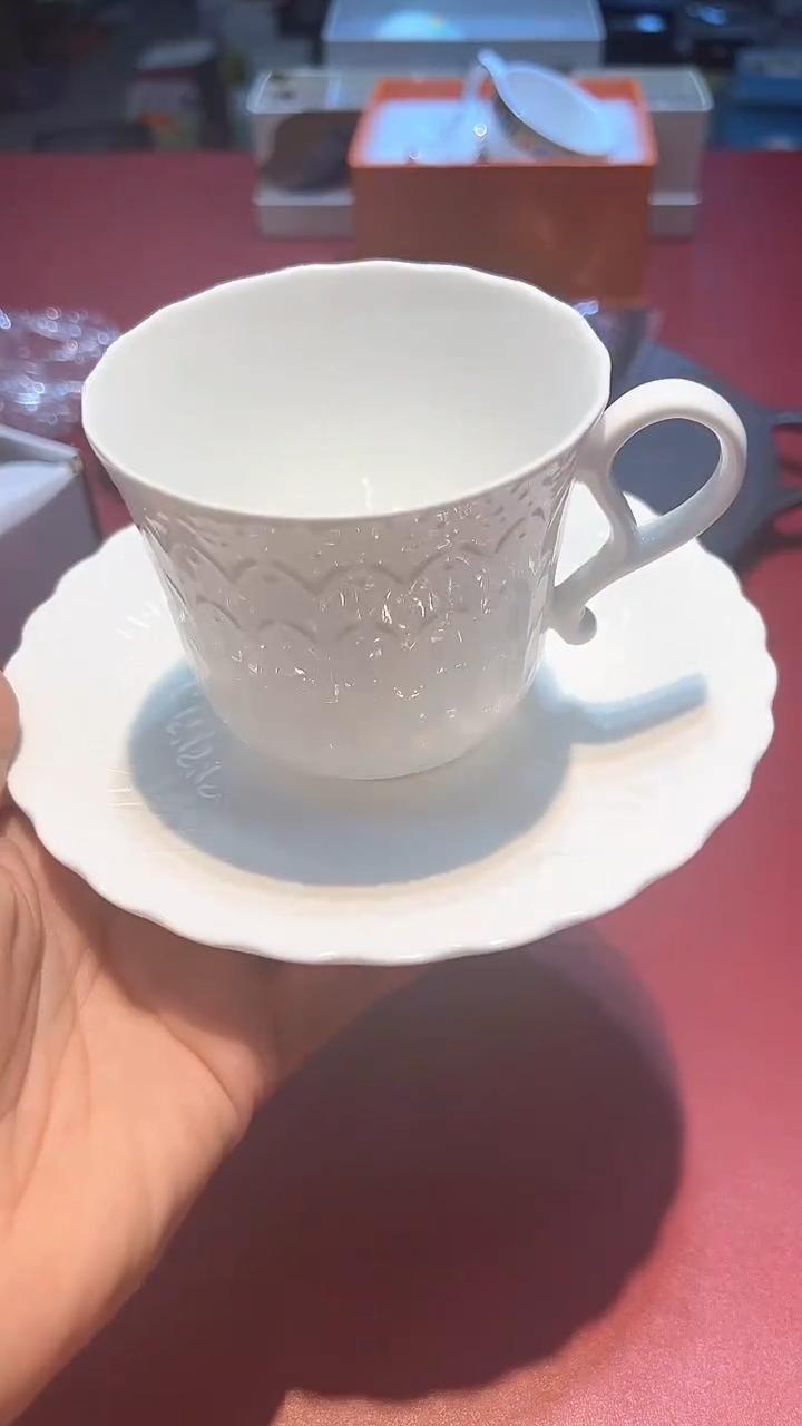 【闪购商品】瓷片锅碗瓢盆一件不剩