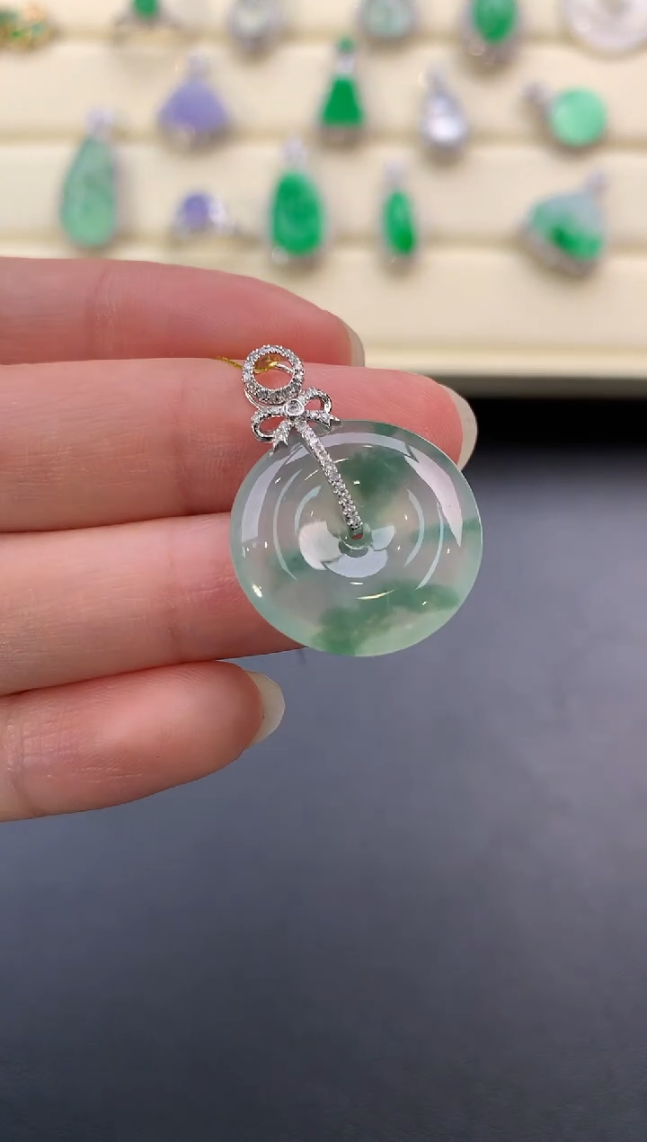 【闪购商品】翡翠颈饰18K金镶嵌D593