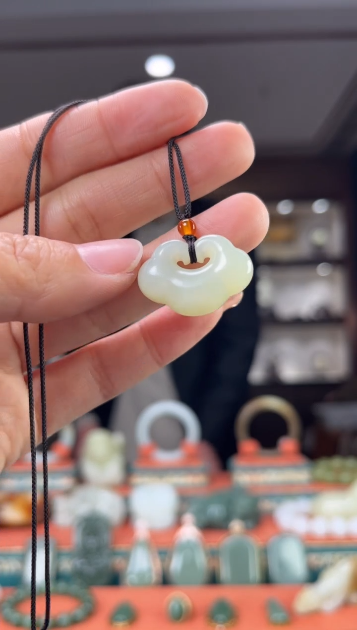 【闪购商品】和田玉颈饰未镶嵌1