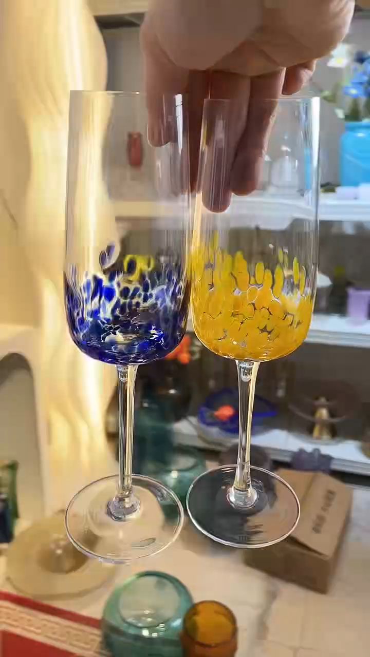 【闪购商品】水晶玻璃1蓝1黄香槟杯