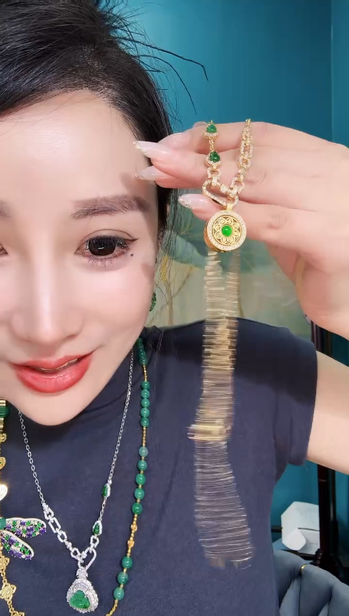 翡翠未镶嵌颈饰吊坠（不含链）