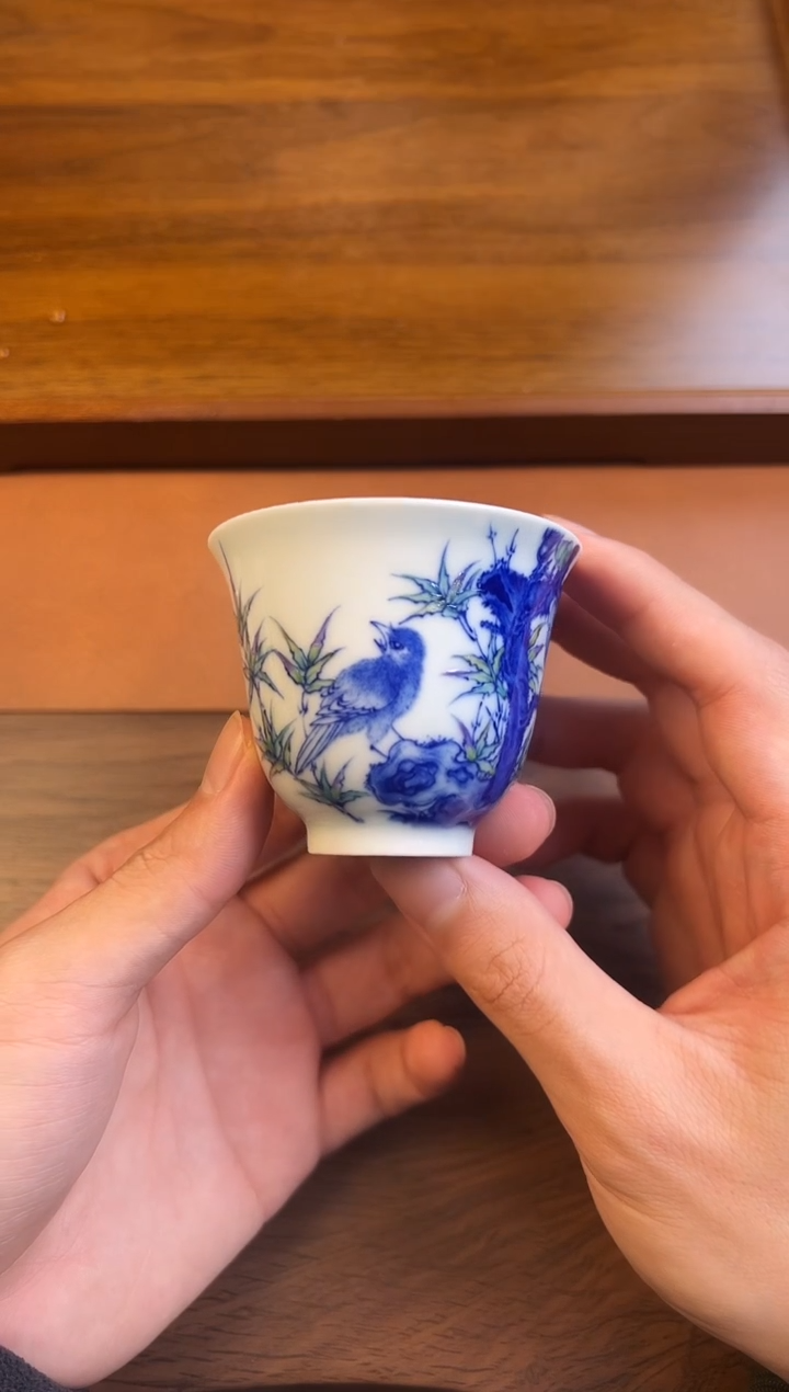 问青坊纯手工手绘青花斗彩花鸟铃铛杯/微瑕