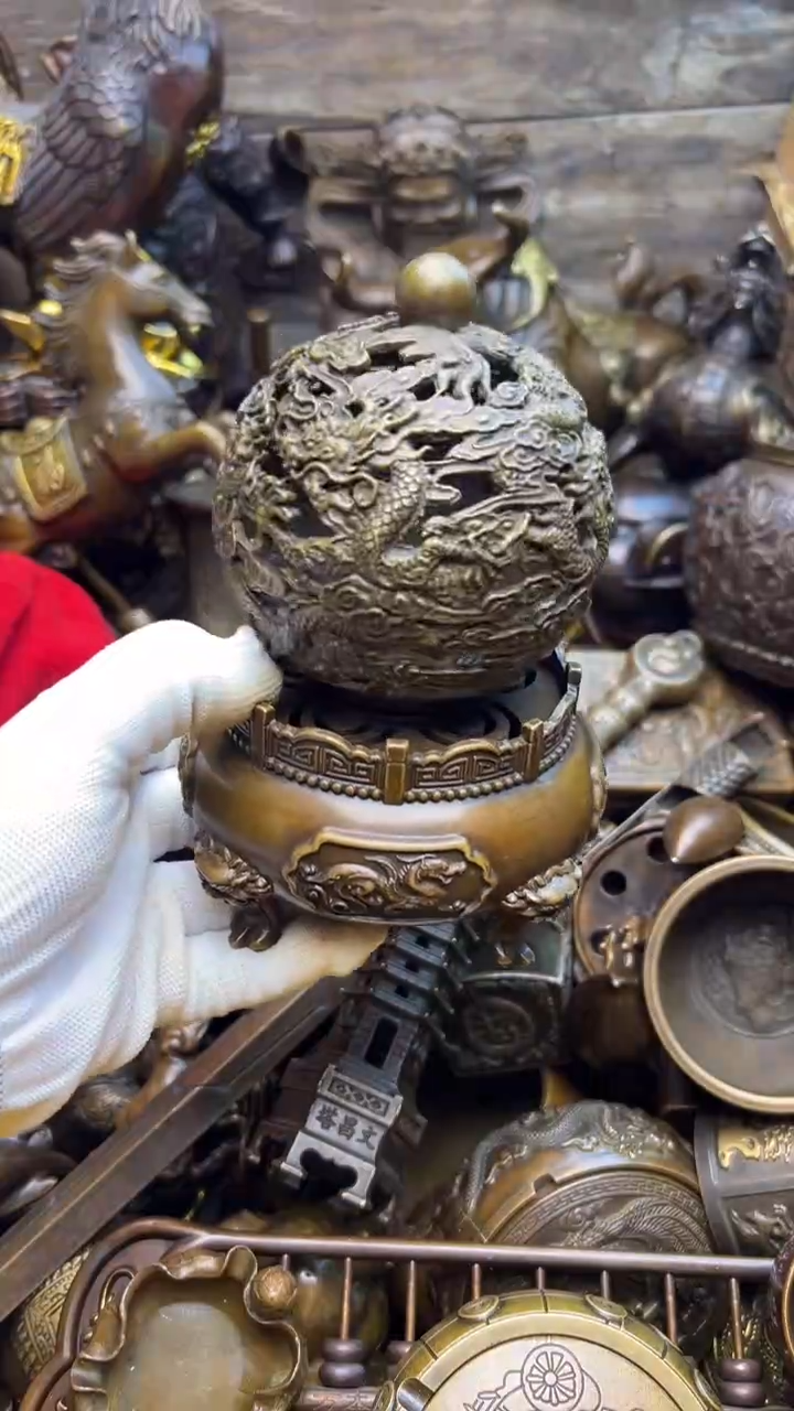 精美铜器，点击下单 