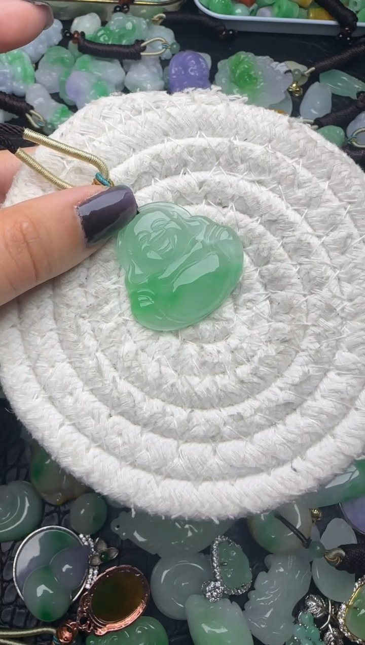 颈饰未镶嵌翡翠缅甸翡翠吊坠