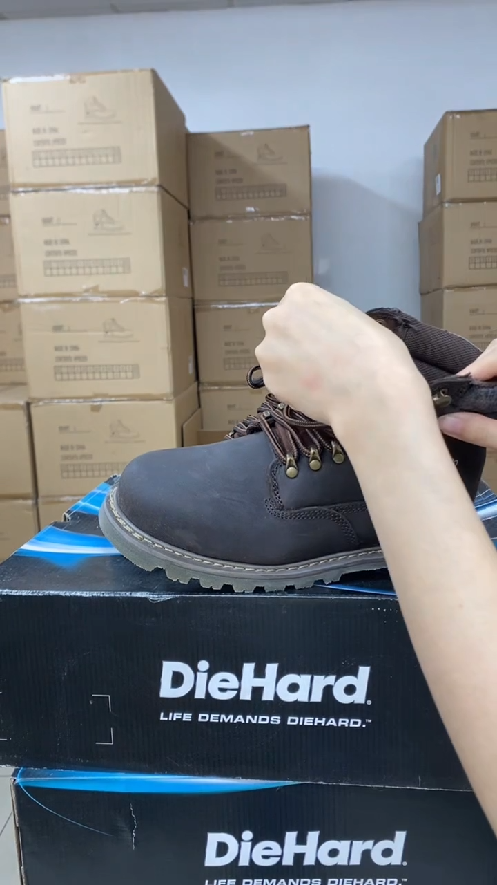 牛皮41码，922，皮鞋码，工装靴默认瑕疵领口氧化，带钢头