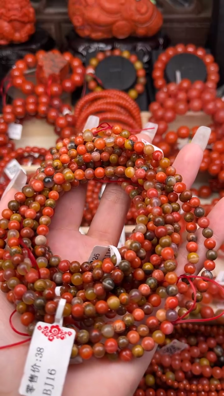 【闪购商品】南红玛瑙珠宝奇石未镶嵌-5+随机多样性/一条