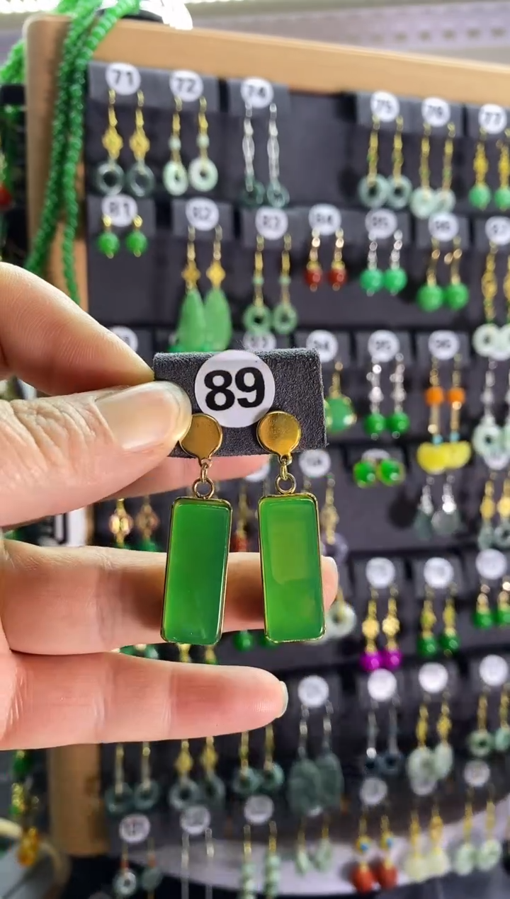 【闪购商品】翡翠耳饰银S925镶嵌老89....