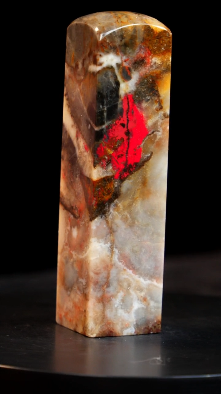 鸡血石刘关张鸡血石