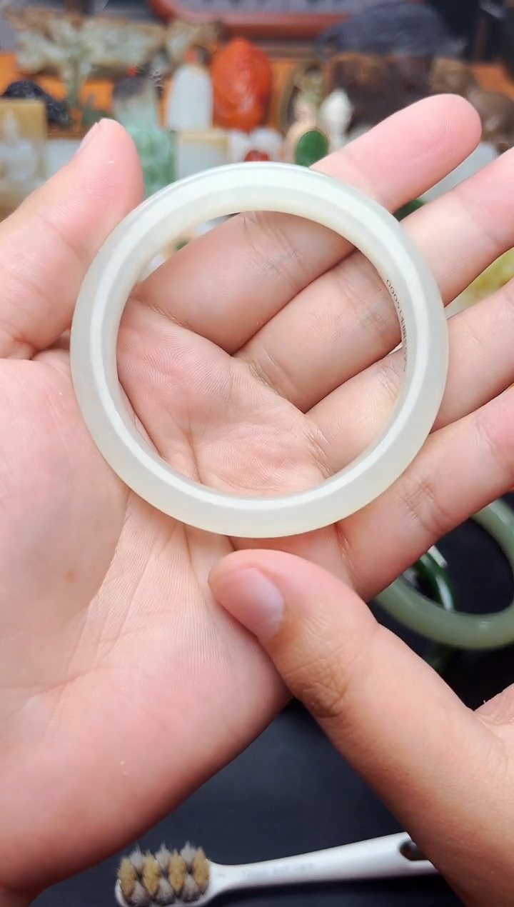 【闪购商品】和田玉手镯未镶嵌53圈口01