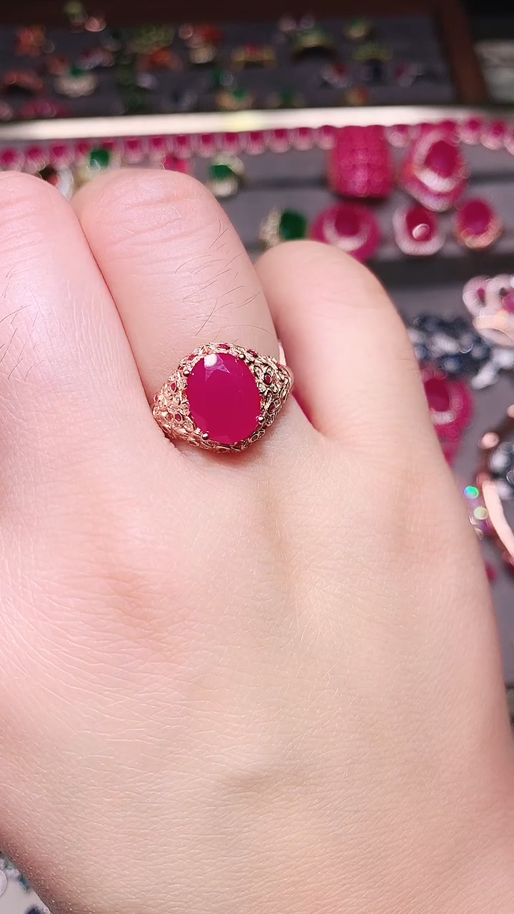 银S925镶嵌戒指红宝石....