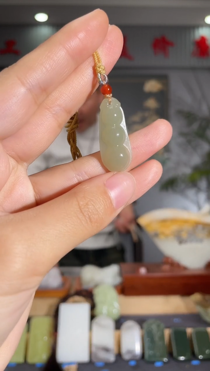 【闪购商品】和田玉颈饰未镶嵌拍一发一 多样性发货