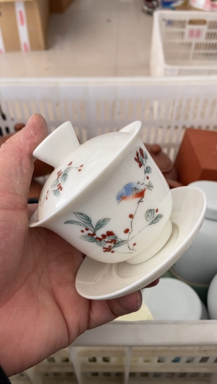 无运费险有瑕疵的摄影的产品有使用过的痕迹有点脏介意勿拍