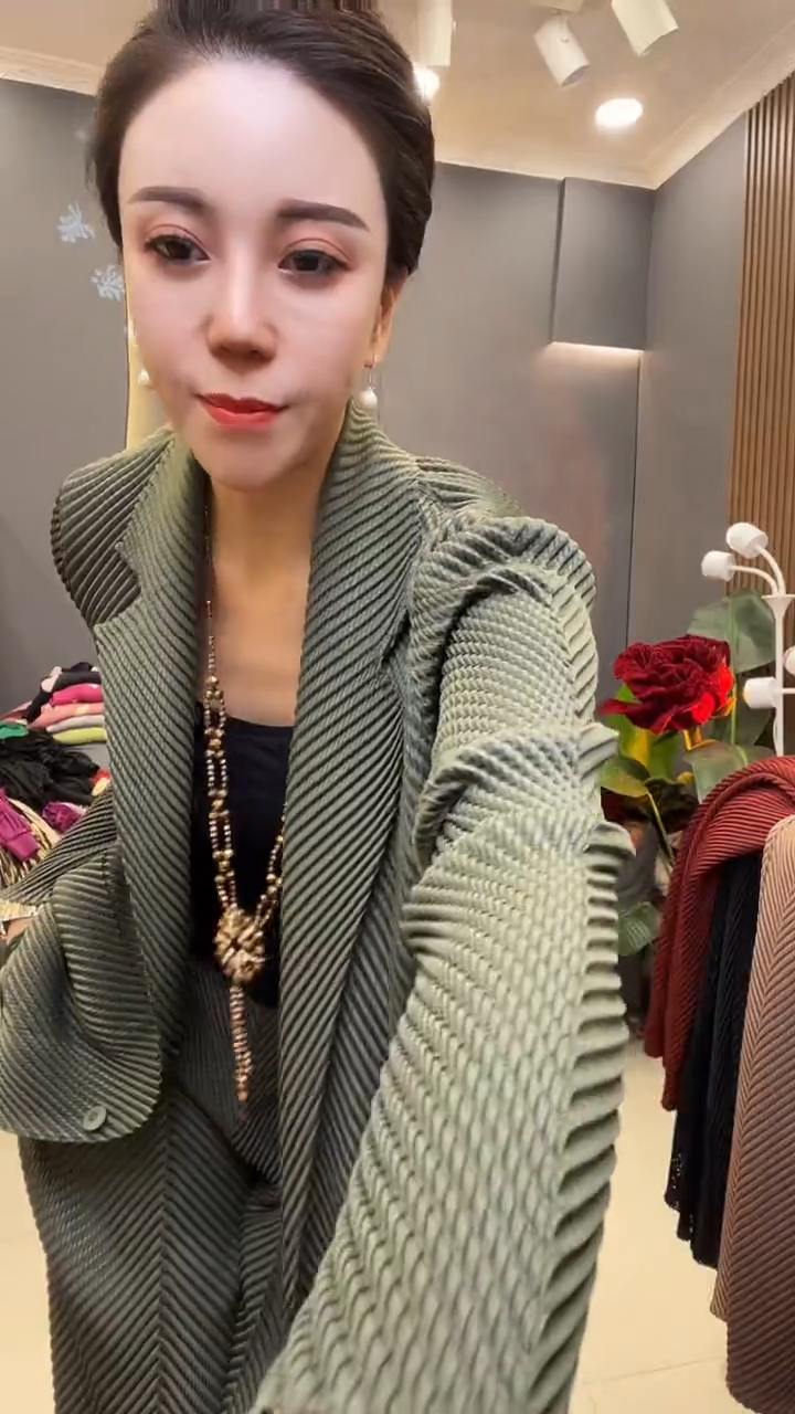 聚酯纤维（涤纶）绿色 西服