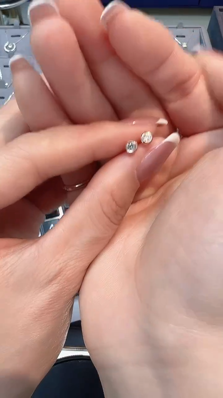 【闪购商品】钻石/18K金镶嵌多样性发一