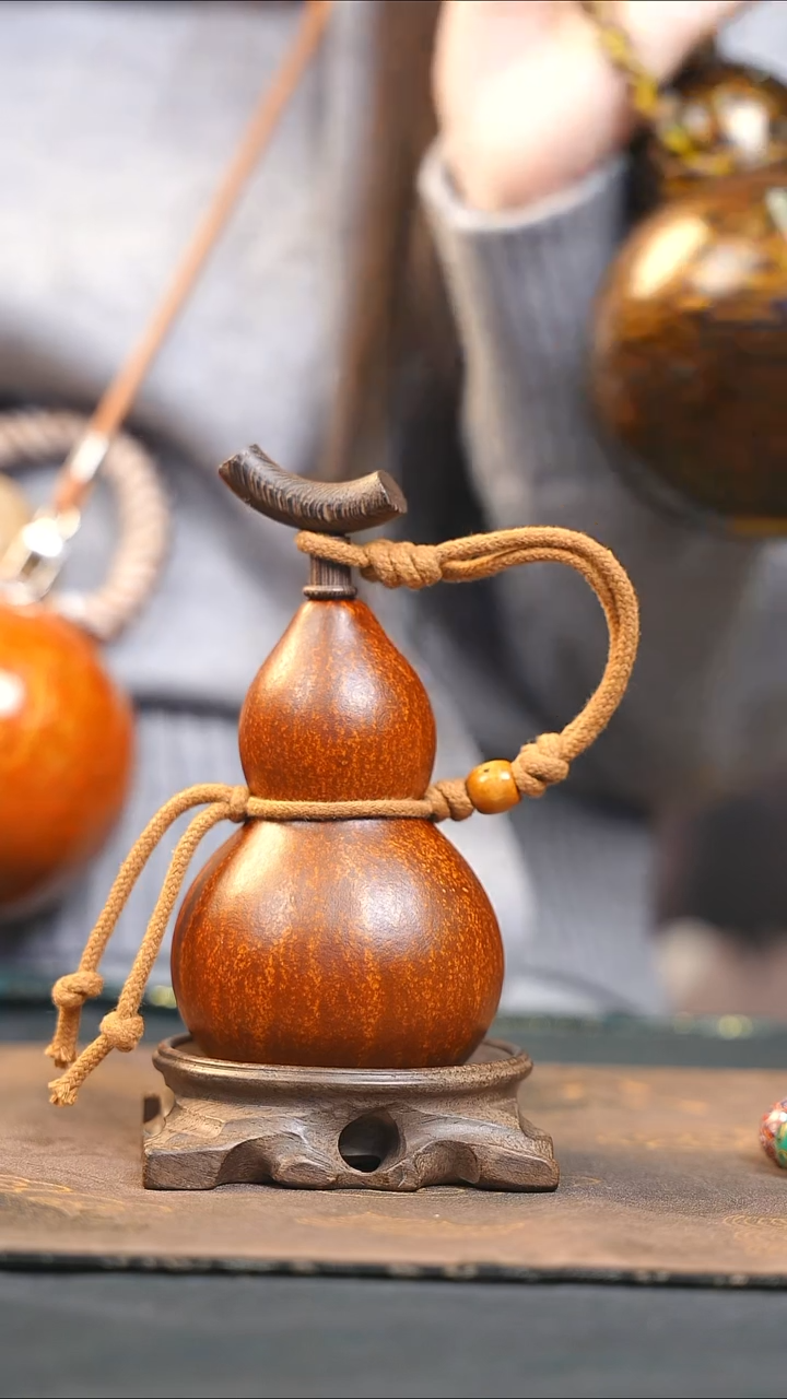 【闪购商品】XG228大漆酒葫芦不包手串及旋转底座