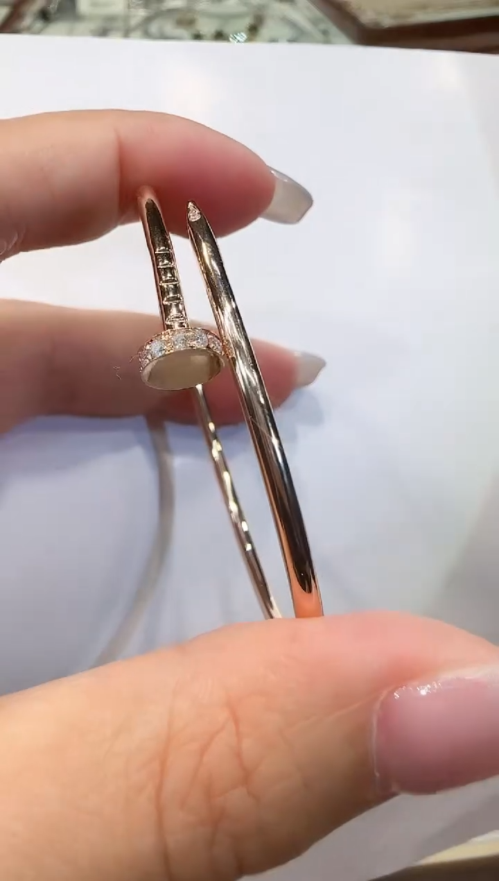 【闪购商品】钻石手镯18K金镶嵌细钉子（48小时鉴赏期）