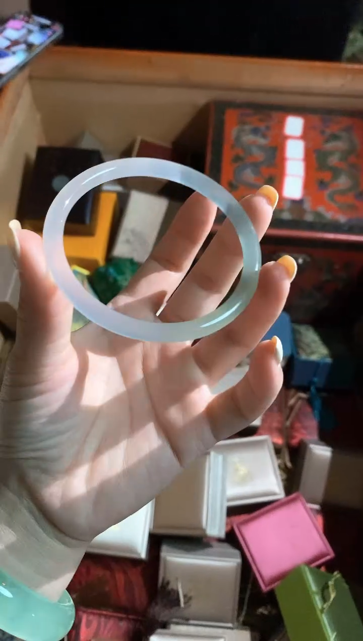 翡翠手镯未镶嵌永玉阁精品专属摆件