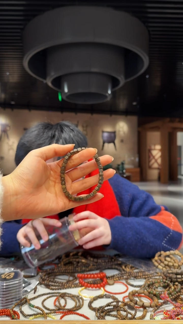 【闪购商品】沉香手串海南莺歌绿棋单圈四方珠沉水