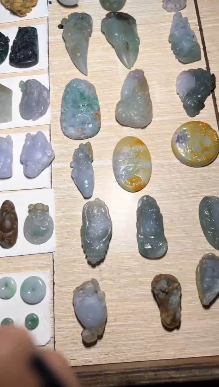 【闪购商品】定制翡翠未镶嵌翡翠挂件