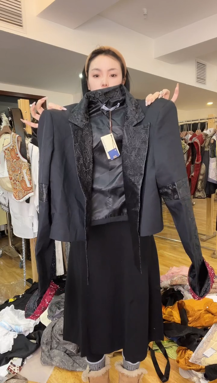 M码       90-105斤  西装外套