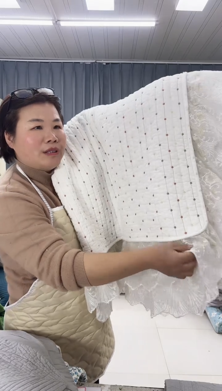 棉白色米粒绣蕾丝款2.5*2.6