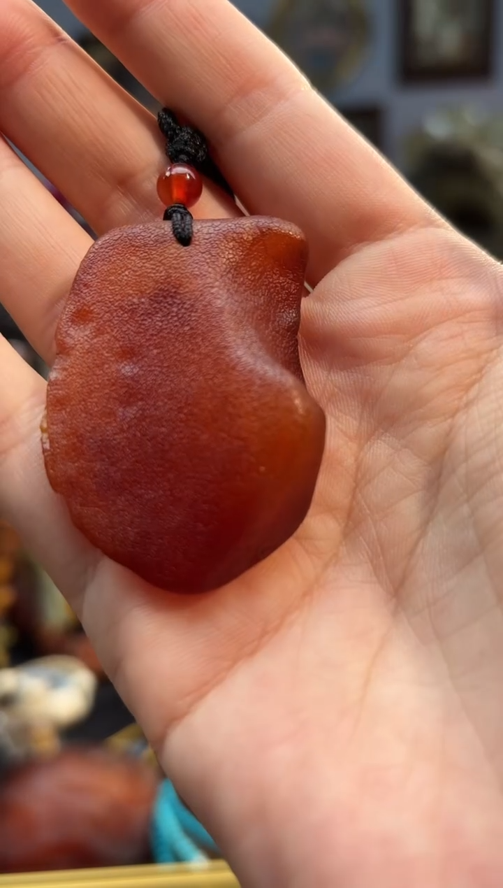 琥珀颈饰未镶嵌吊坠