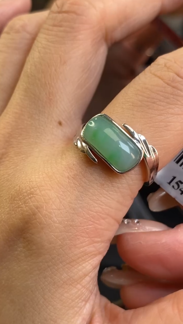 颈饰银S925镶嵌翡翠净货15482