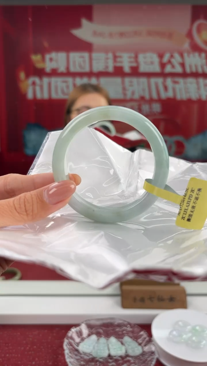 翡翠未镶嵌手镯10手镯