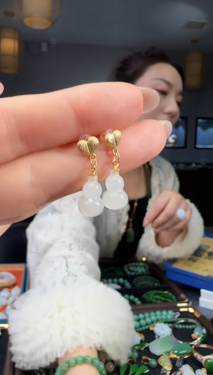 未镶嵌和田玉耳饰1