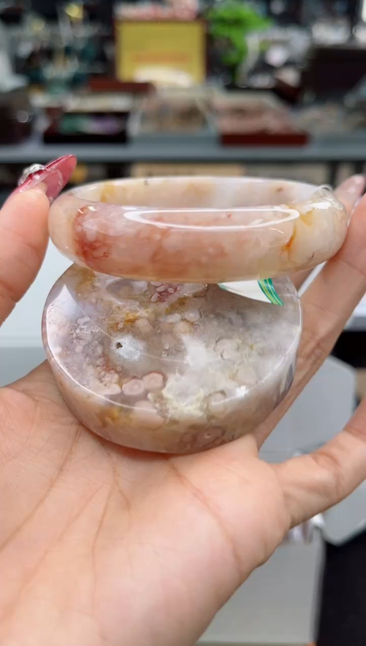 【闪购商品】石英质玉手镯未镶嵌63圈口（赠品镯心）3426510