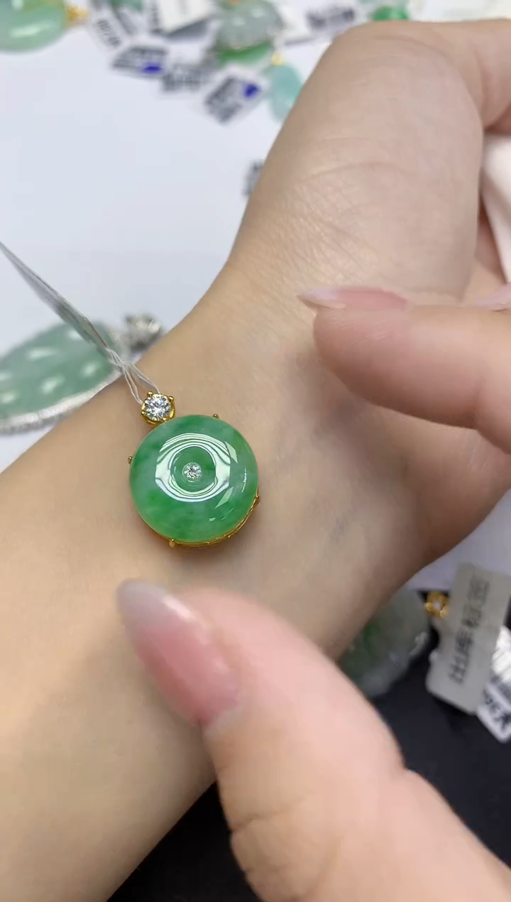 颈饰未镶嵌翡翠天然缅甸翡翠A货多样性发一件