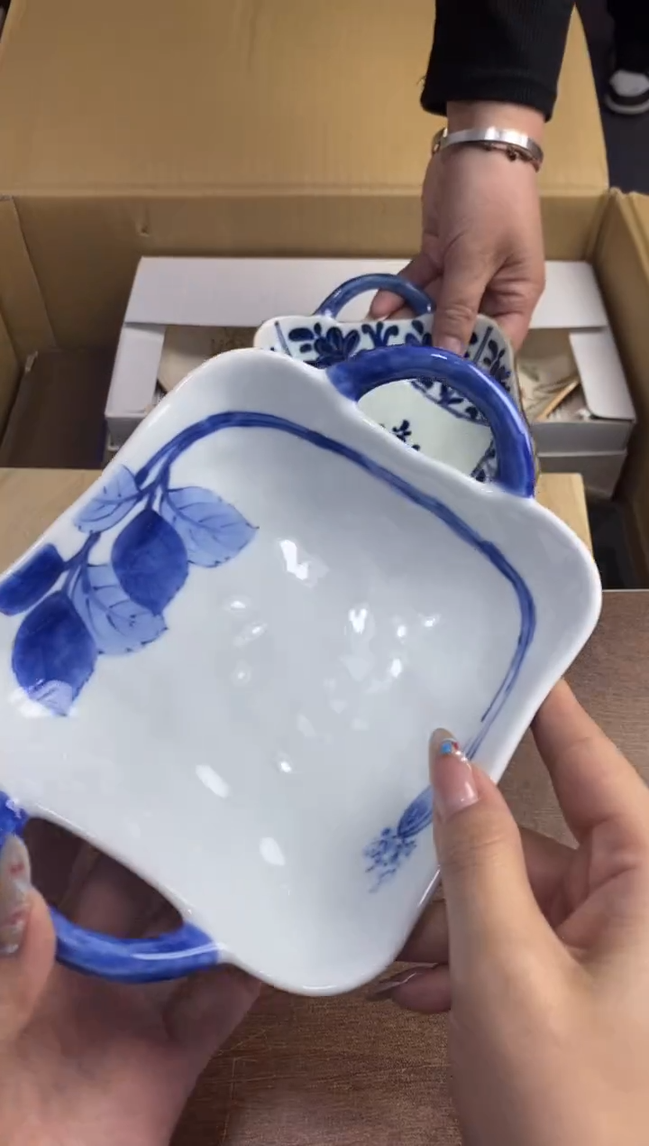 【闪购商品】瓷片隆莲瓷器欢迎大家