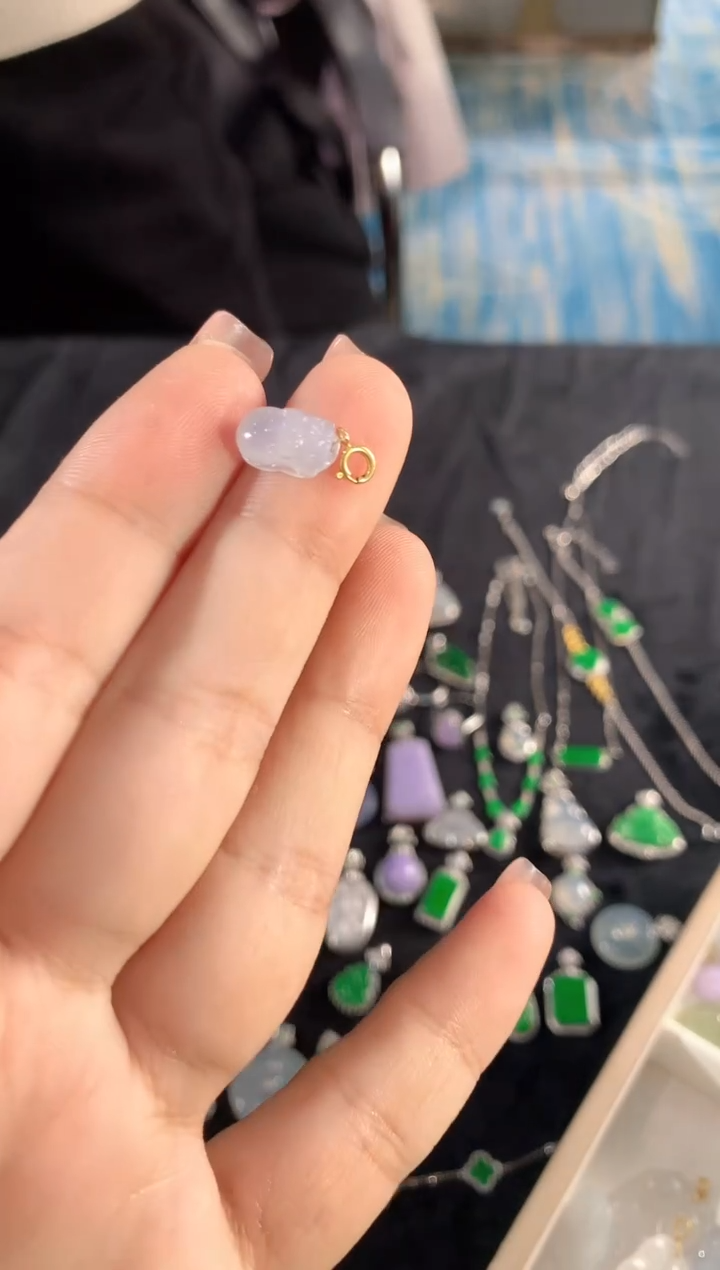 【闪购商品】翡翠吊坠(不含链)18K金镶嵌193lyx时尚