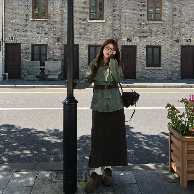 盈盈&南岛风大码女装秋季复古拼接胖mm外套灯芯绒半裙套装ZYY2211