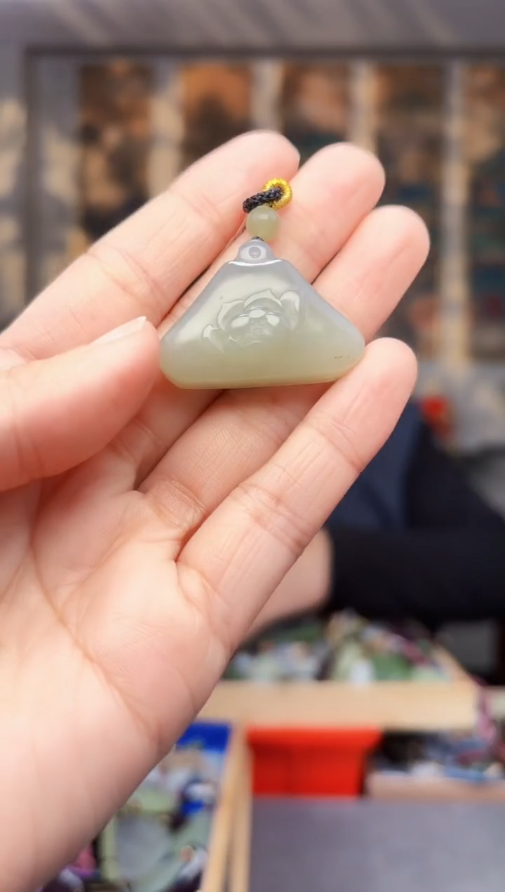 【闪购商品】和田玉颈饰未镶嵌拍一发一