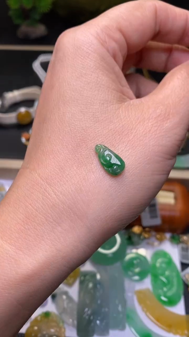 颈饰未镶嵌翡翠净货33649