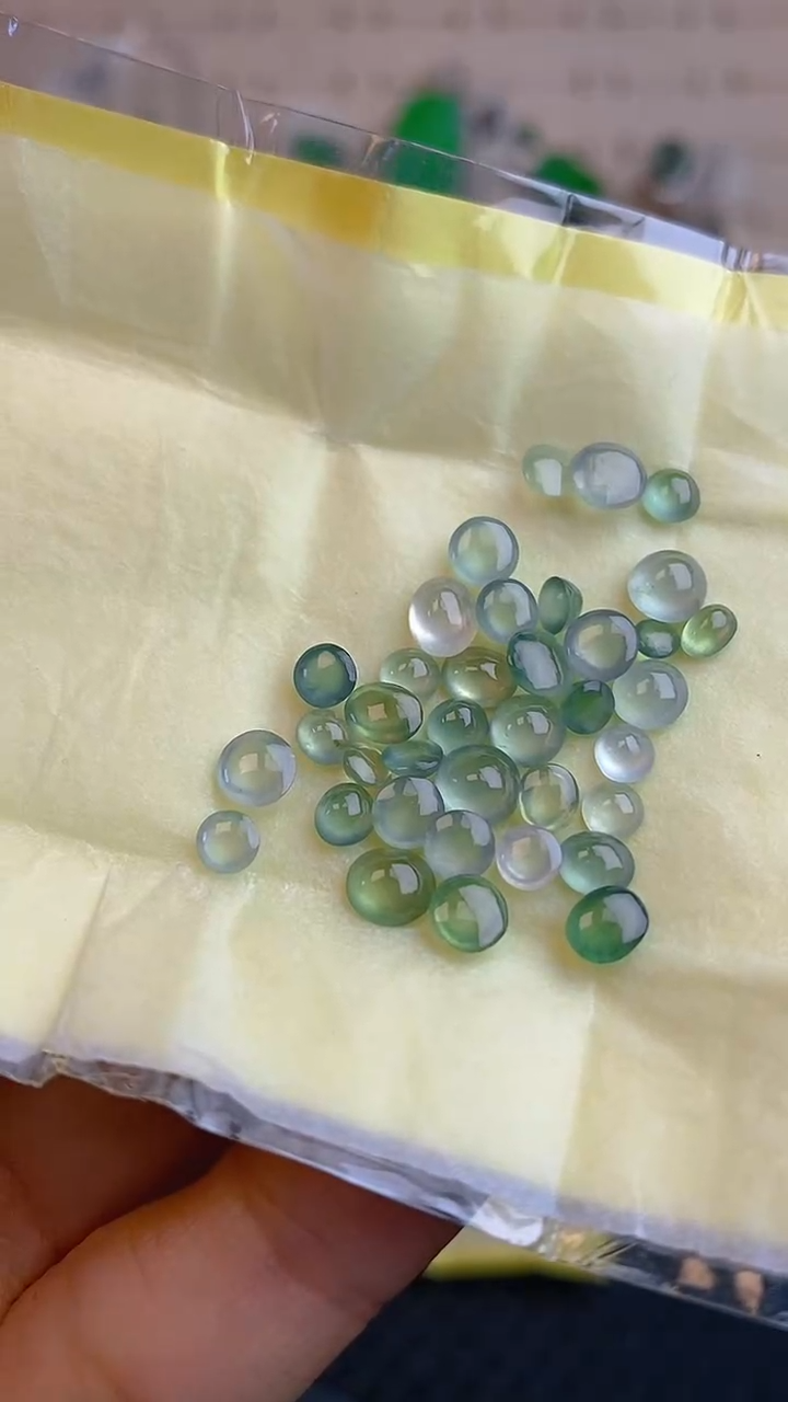 【闪购商品】翡翠耳饰未镶嵌天然A货翡翠190