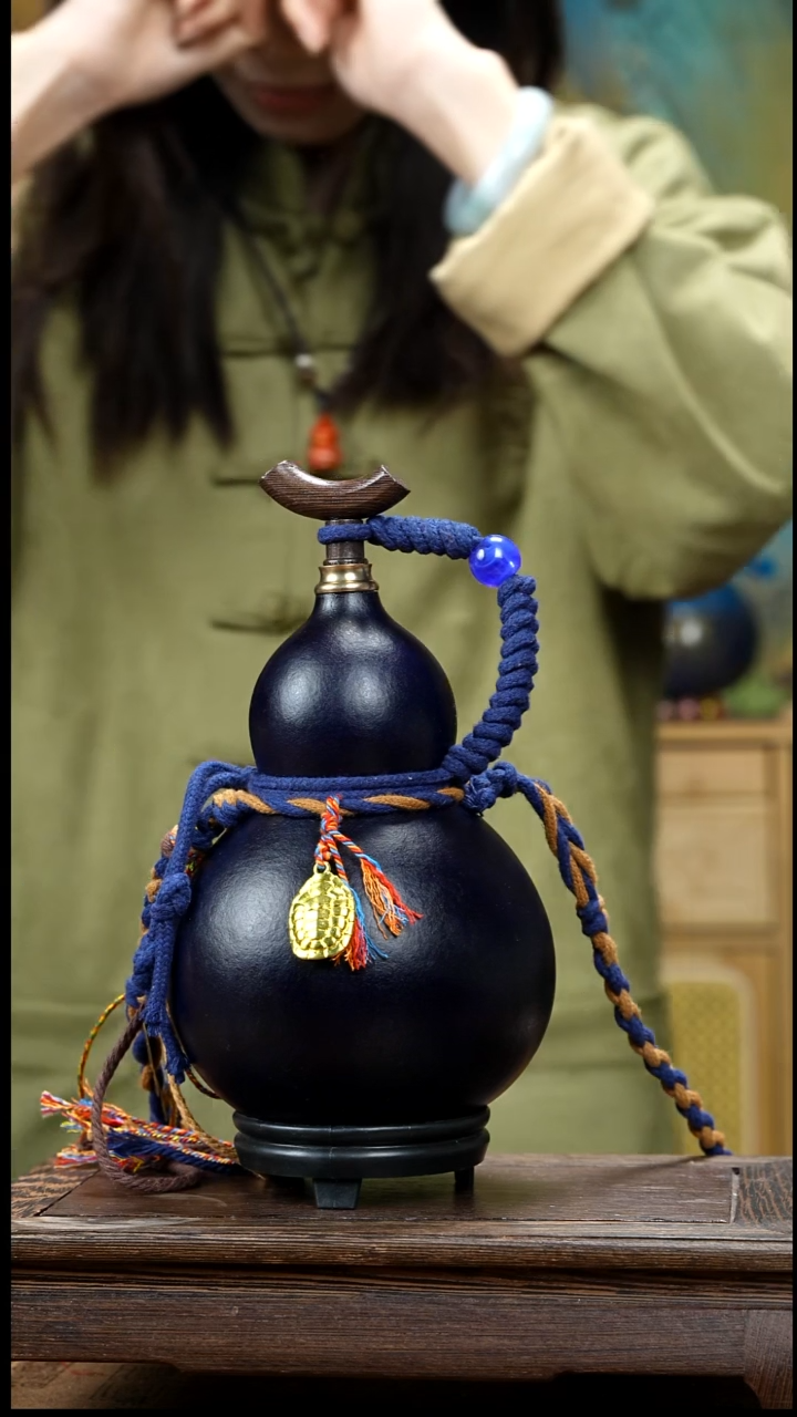 XR107精品藏绳款天然酒葫芦（一物一拍）