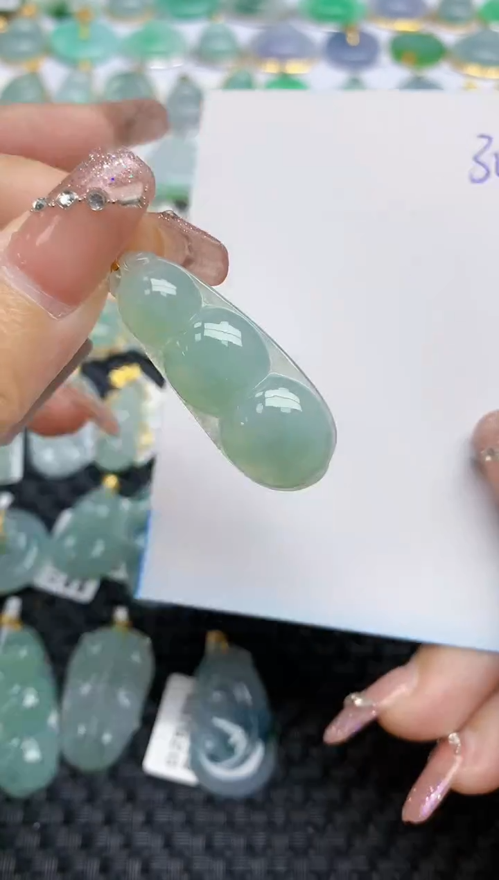 【闪购商品】翡翠颈饰18K金镶嵌天然A货翡翠 30