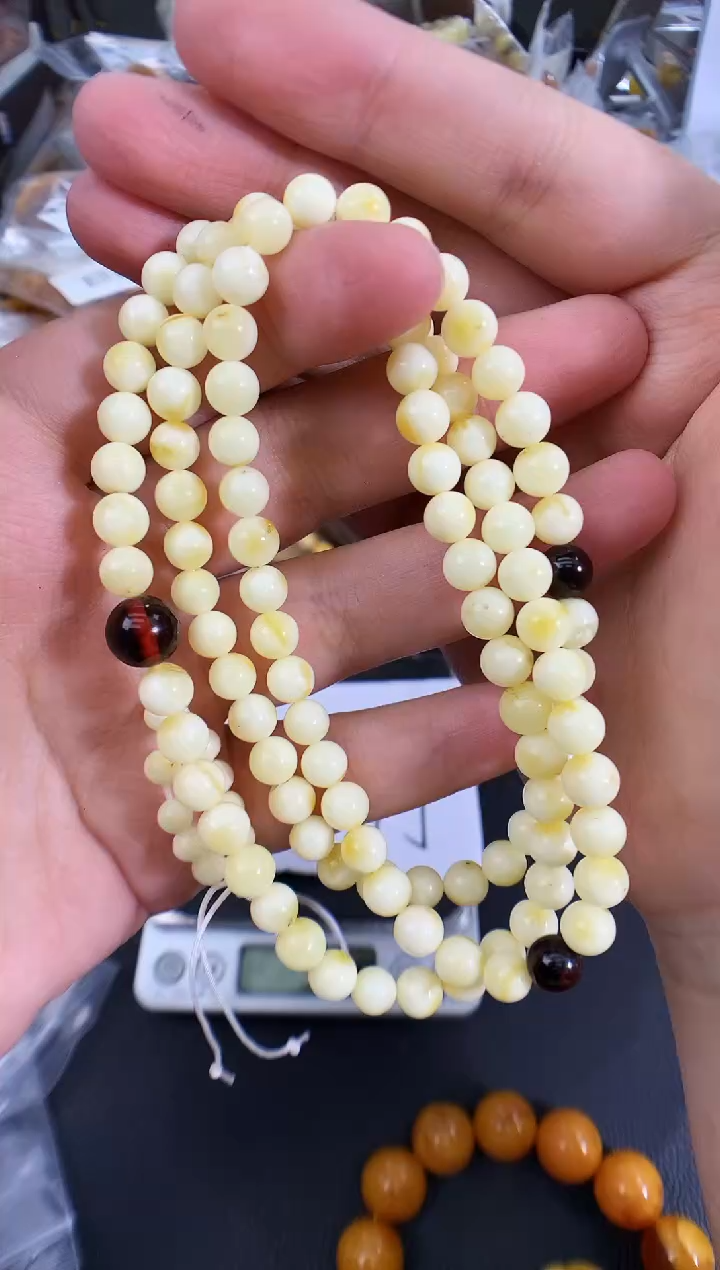 蜜蜡未镶嵌珠宝奇石1