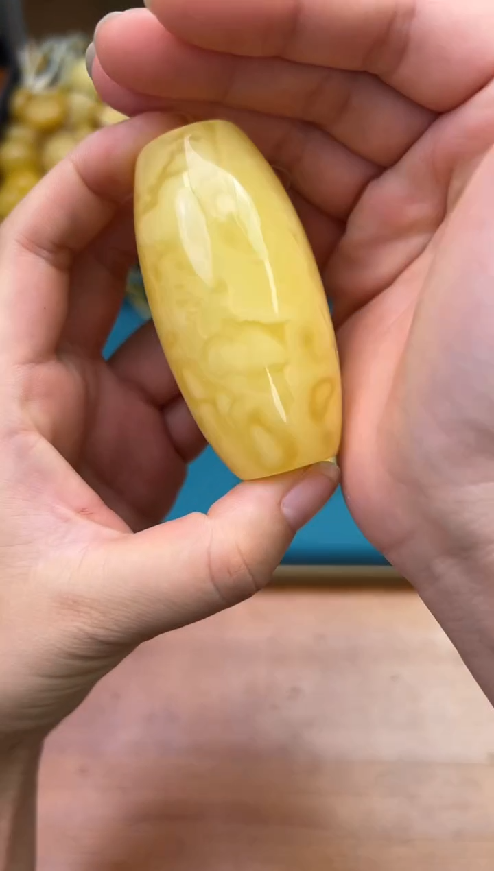 裸石琥珀未镶嵌蜜蜡吊坠